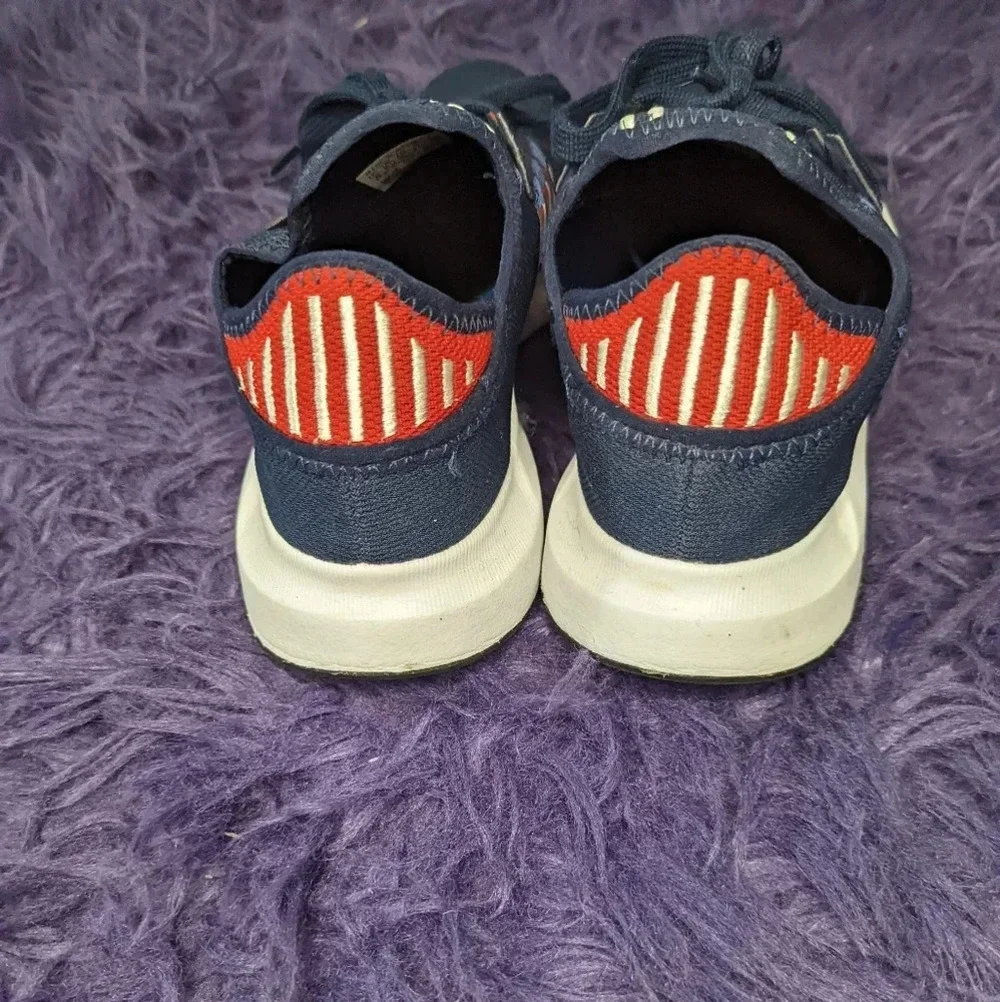 Adidas swift run X men's running shoes